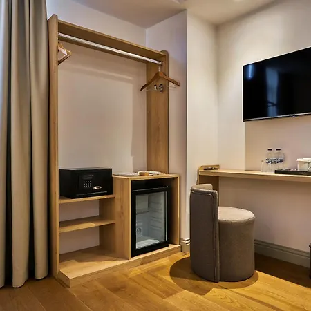 Отель Joyway Sultanahmet 4*